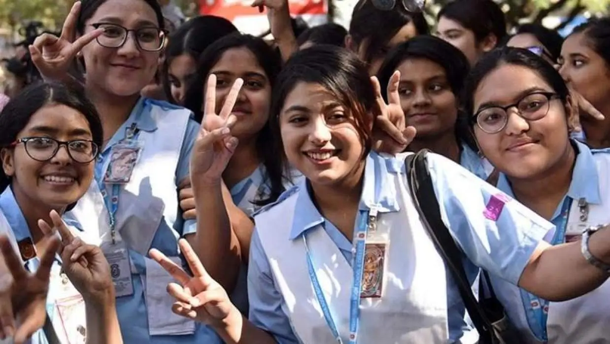 HSC Scholarship Application Deadline Extended